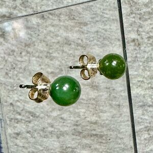 14k Y Gold Nephrite Jade 6mm Ball Stud Earrings Lot #201